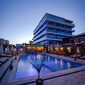 Almar Luxury